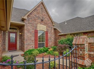 19412 Chestermere Cir, Edmond, OK 73012