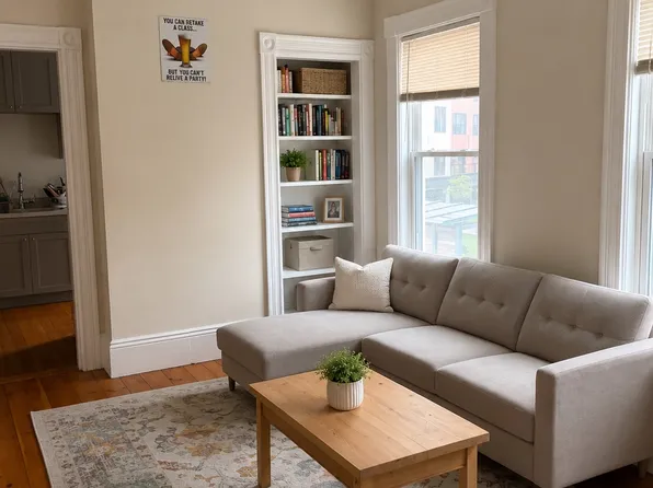 317-319 Dorchester St #2, Boston, MA 02127