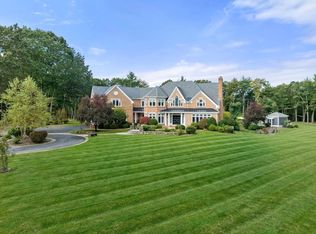 51 Pine St, Dover, MA 02030