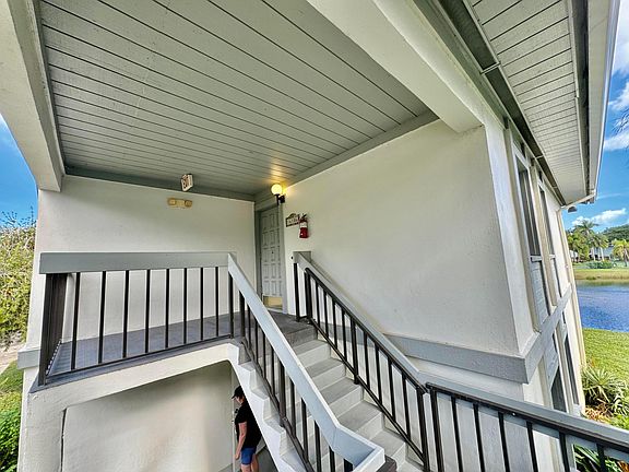 3rd image of 2243 NW 22nd Avenue #106