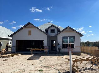 1900 Stubbs Dr, Bryan, TX 77807