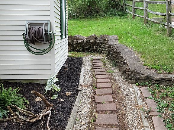 3rd image of 4810 Winona Dr