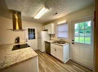 1002 Gordon Woods Rd, Wilmington, NC 28411