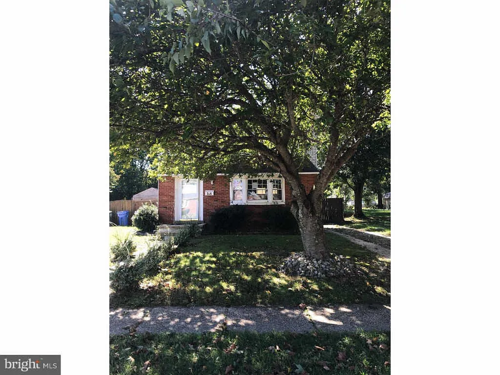 204 Cornell Rd photo 1