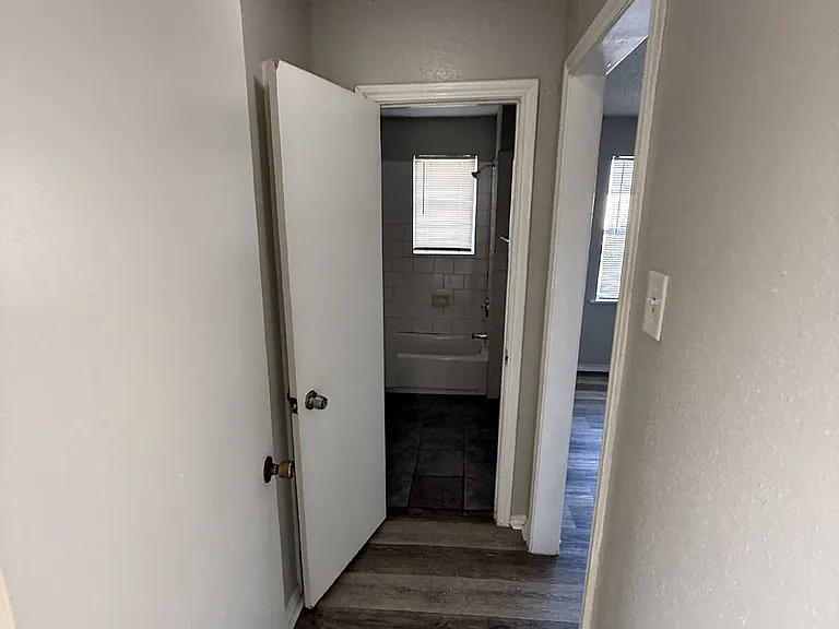 4522 Columbia Ave #2 — Photo 7
