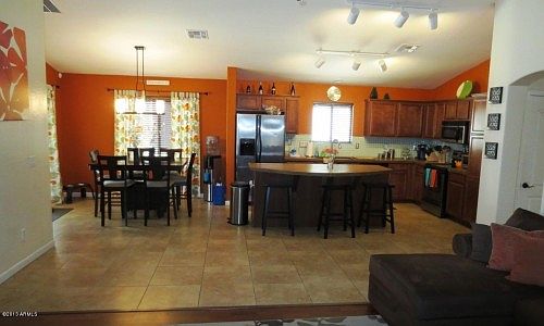 3rd image of 15136 N Verbena St