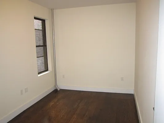 Rented by Reliance Realty Partners LLC  | media 16