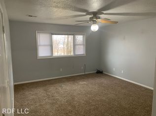 303 Walnut St APT 1, Princeton, IA 52768