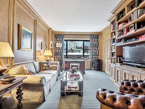 4th image of 700 Park Ave APT 8B