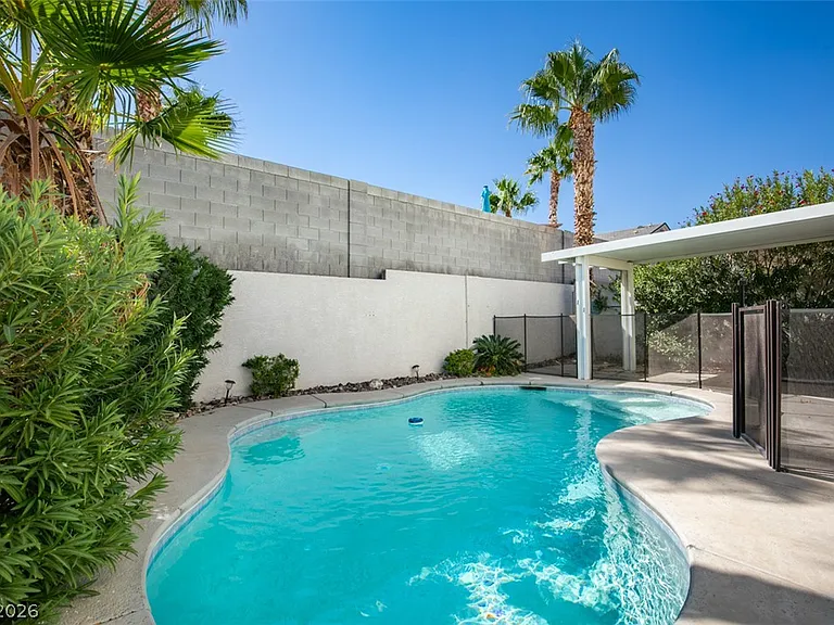 9321 Copper Bay Ave — Photo 5