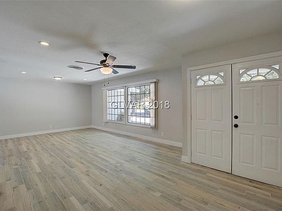 4th image of 4444 Farmcrest Dr