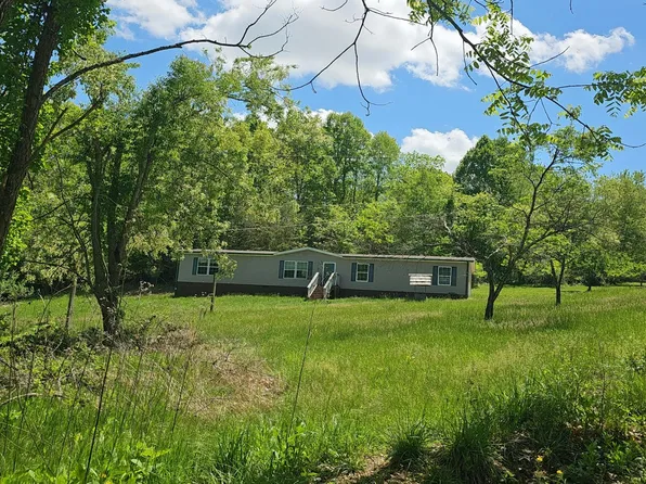 655 Peachtree Hl, Christiansburg, VA 24073