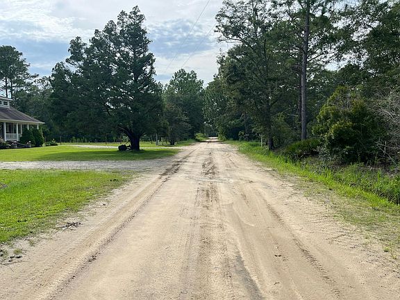 5th image of 2000 Wagon Wheel Rd