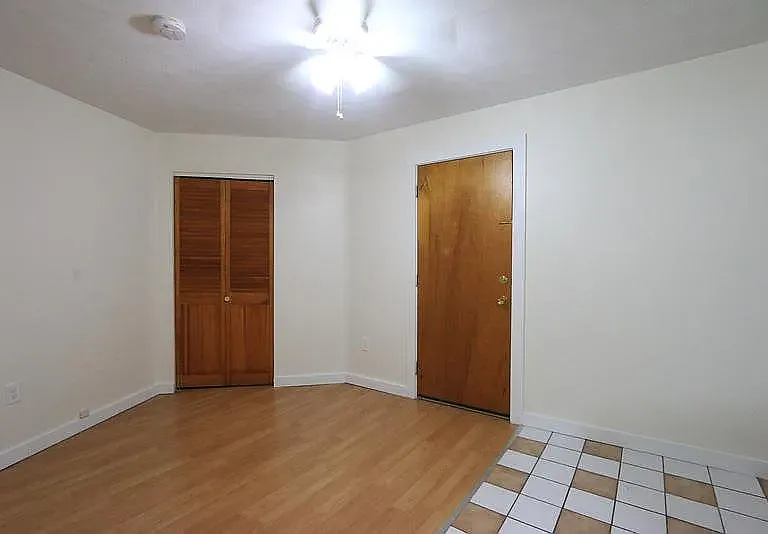 3 Holland St #3 — Photo 5