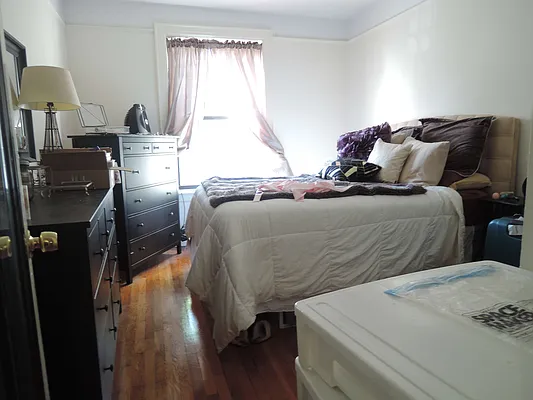 Rented by NYLA Realty | media 4