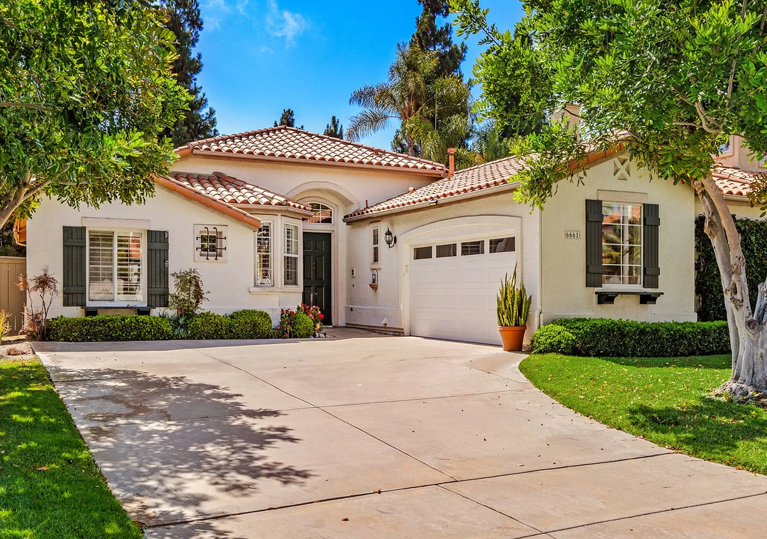 4 Bedroom 3 Bath in Carlsbad — Photo 1