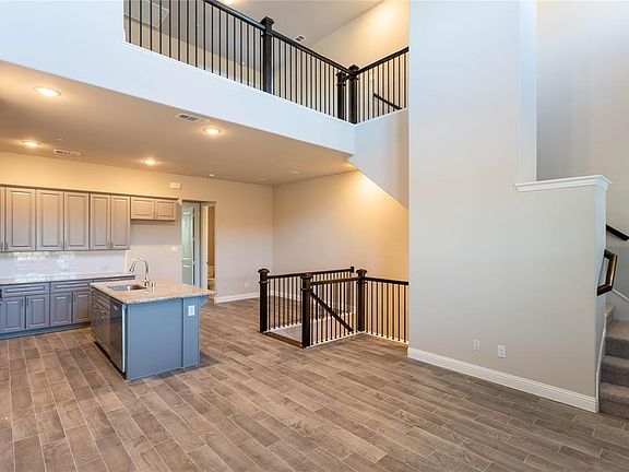 4th image of 8131 Snowmass Dr