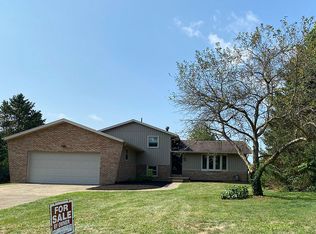 6607 Canal Lock Ave NW, Canal Fulton, OH 44614