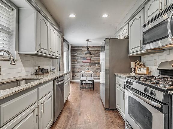 4th image of 8636 Ambassador Rd