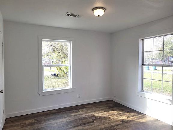 3rd image of 3404 Saint Helena St