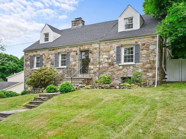 2995 Park Avenue, Fairfield, CT 06825