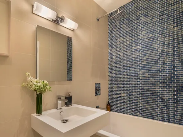 22 Renwick Street image 1 of 6