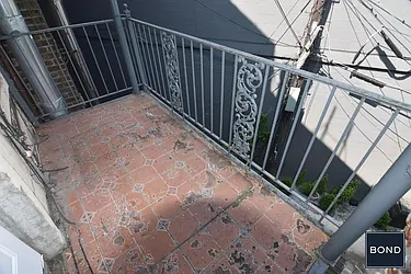 Rented by Bond New York