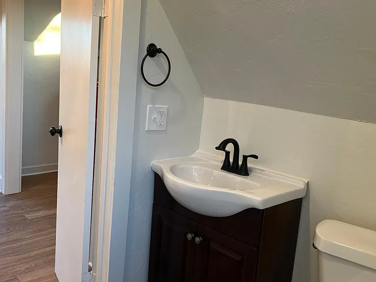 1509 N Everest Ave — Photo 9