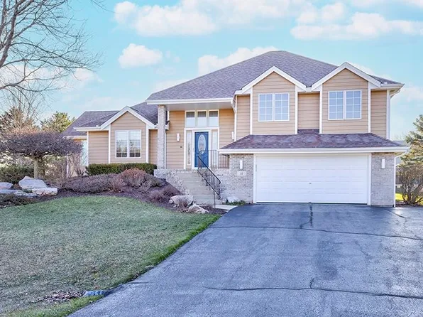 11 Fernridge Dr, Rockton, IL 61072