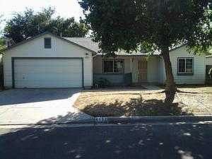 1st image of 4131 N Santa Fe Ave
