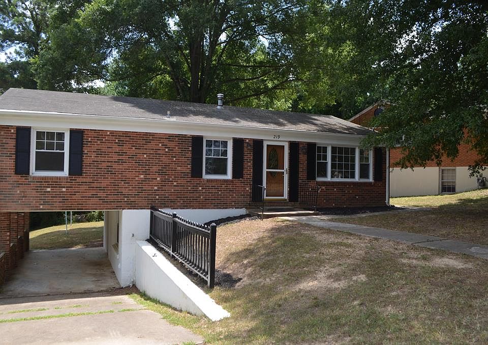 1st image of 219 Lipton Ln