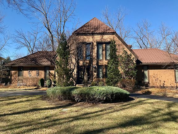 Circle Drive and Street View