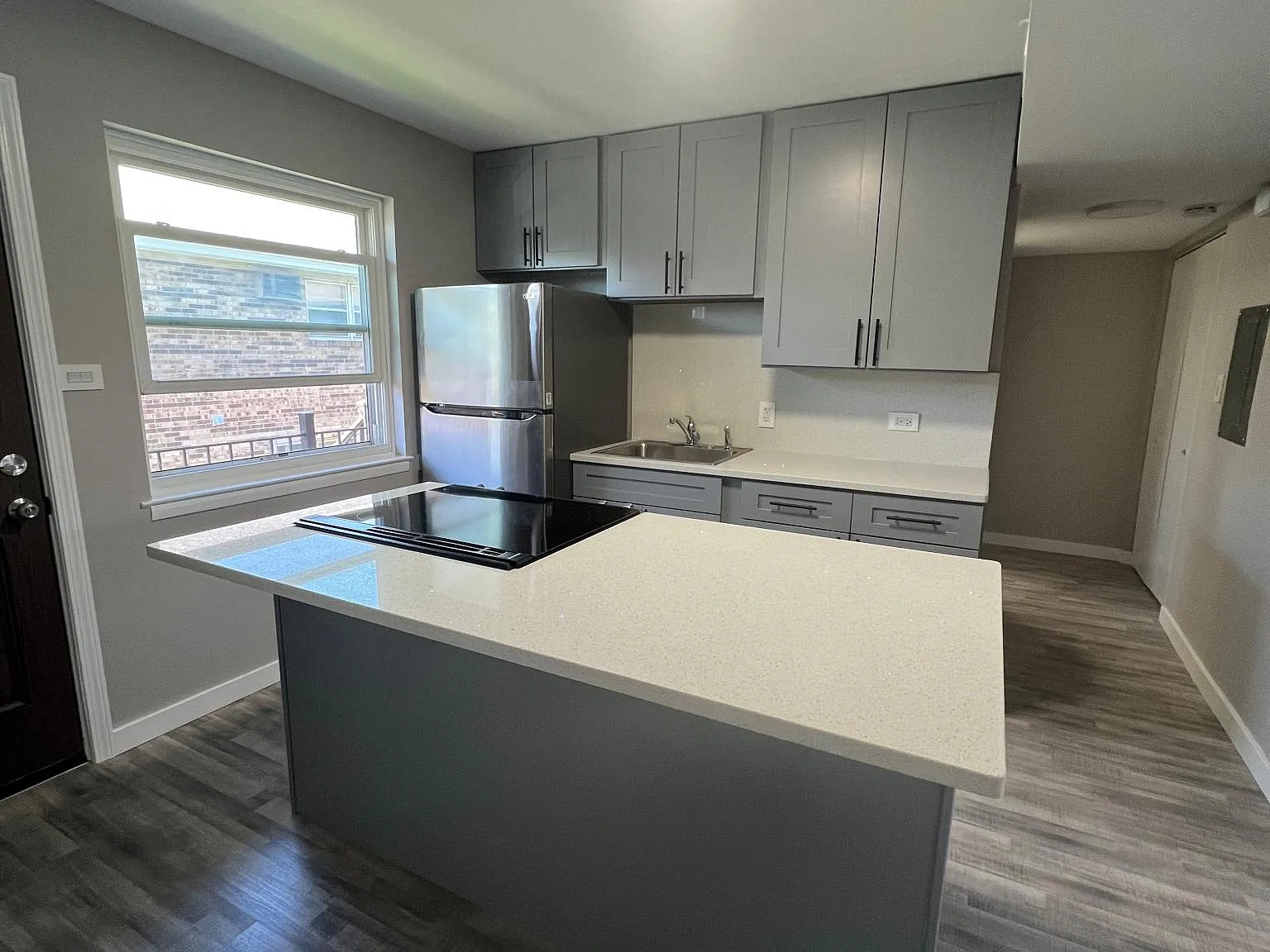 2 bed, 780 sqft, $2,200 — Photo 4