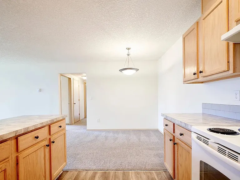 Devonwood & First Place — Photo 5