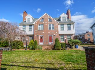 14-16 Central Ave #2, Newtonville, MA 02460