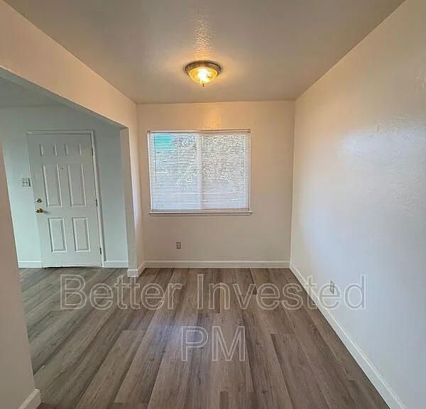 304 Cooper Ln #D — Photo 5