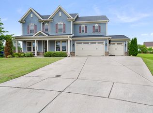 741 Kerr Lake Dr, Fuquay Varina, NC 27526