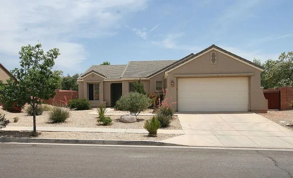 3 bed, 1786 sqft, $2,300 — Photo 2
