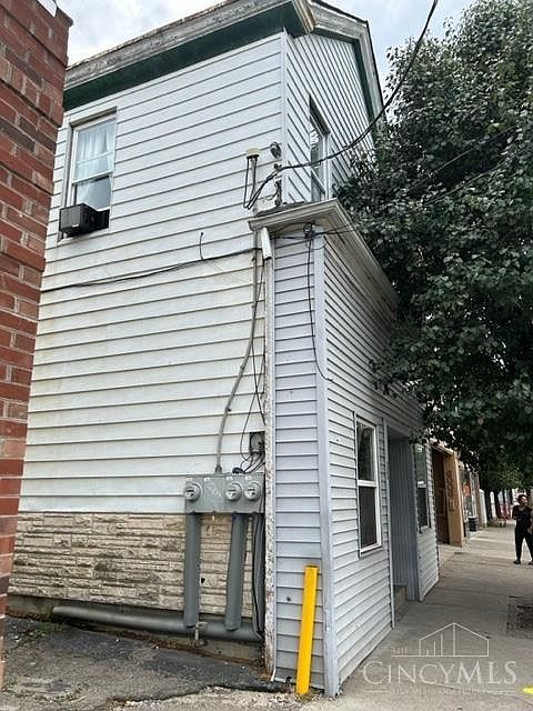 1st image of 6008 Vine St