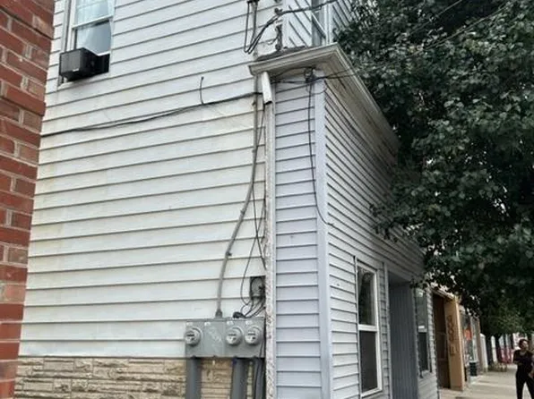 6008 Vine St, Cincinnati, OH 45216