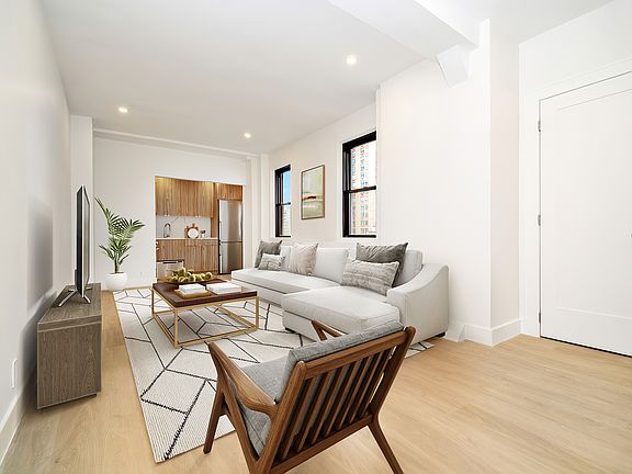 3rd image of 138 E 38th St APT 10F