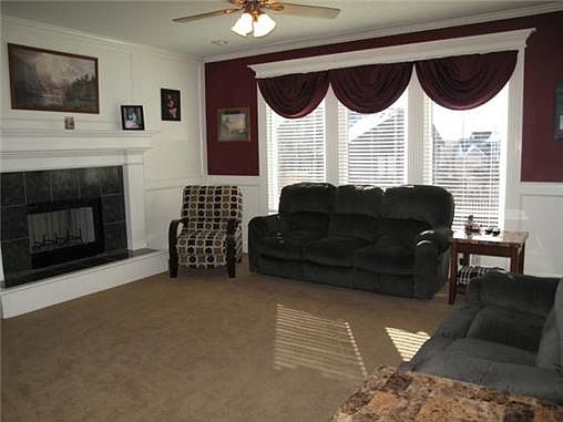 5th image of 21517 W 52nd St