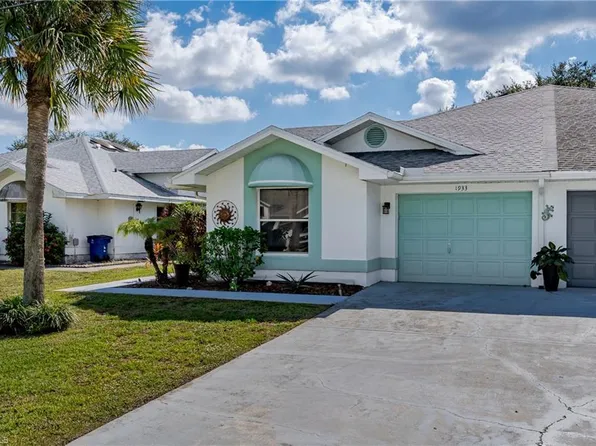 1933 GOLFSIDE VILLAGE DR, LEHIGH ACRES, FL 33936