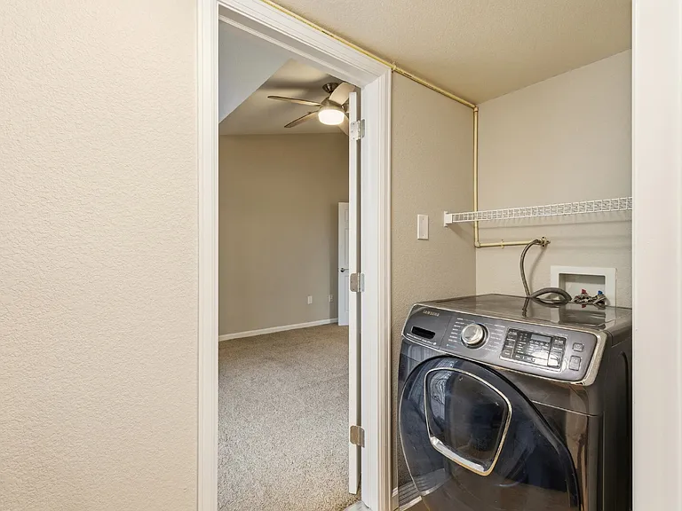 5726 N Genoa Way #301 — Photo 11