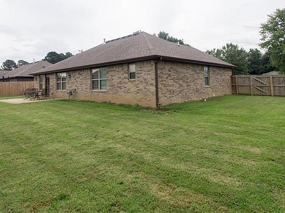 5th image of 2566 Harris Dr