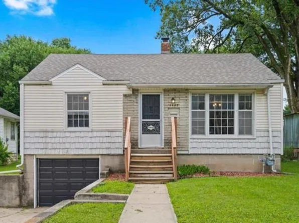 4448 Booth St, Kansas City, KS 66103