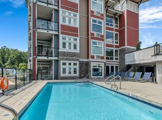 2242 Whatcom Rd #305, Abbotsford, BC V3G0G3