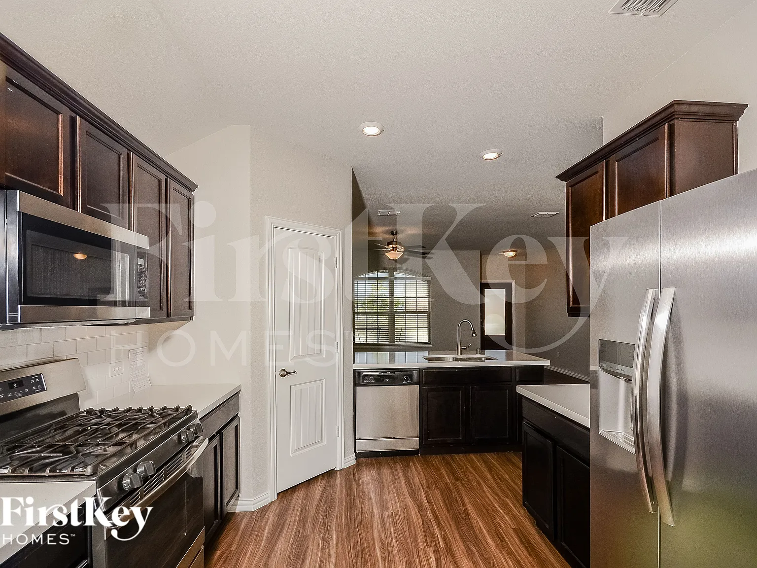 3 bed, 2.0 bath, 1442 sqft, $1,855 — Photo 4