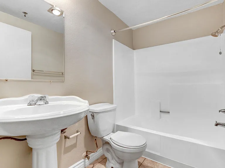 Tuscani Villas — Photo 28