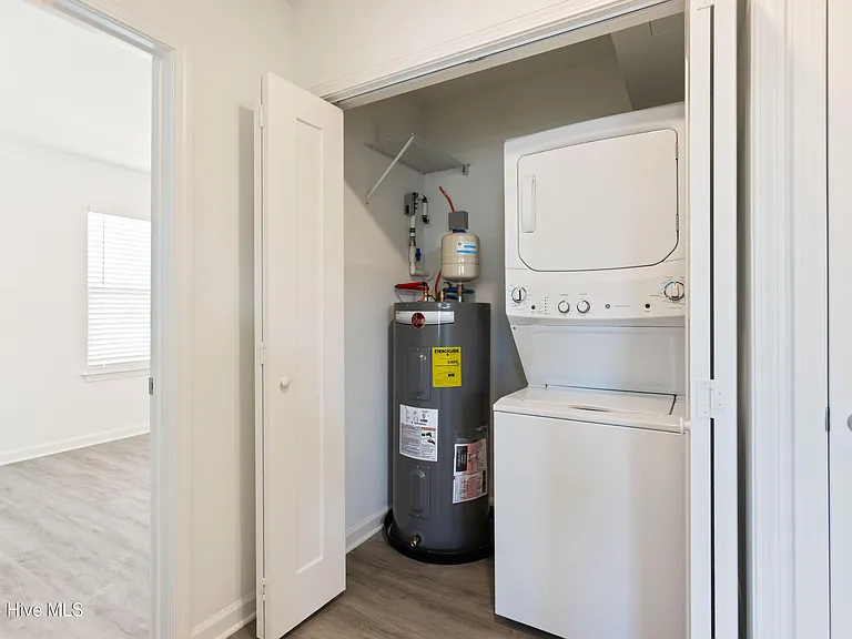 710 Taylor St #C — Photo 8